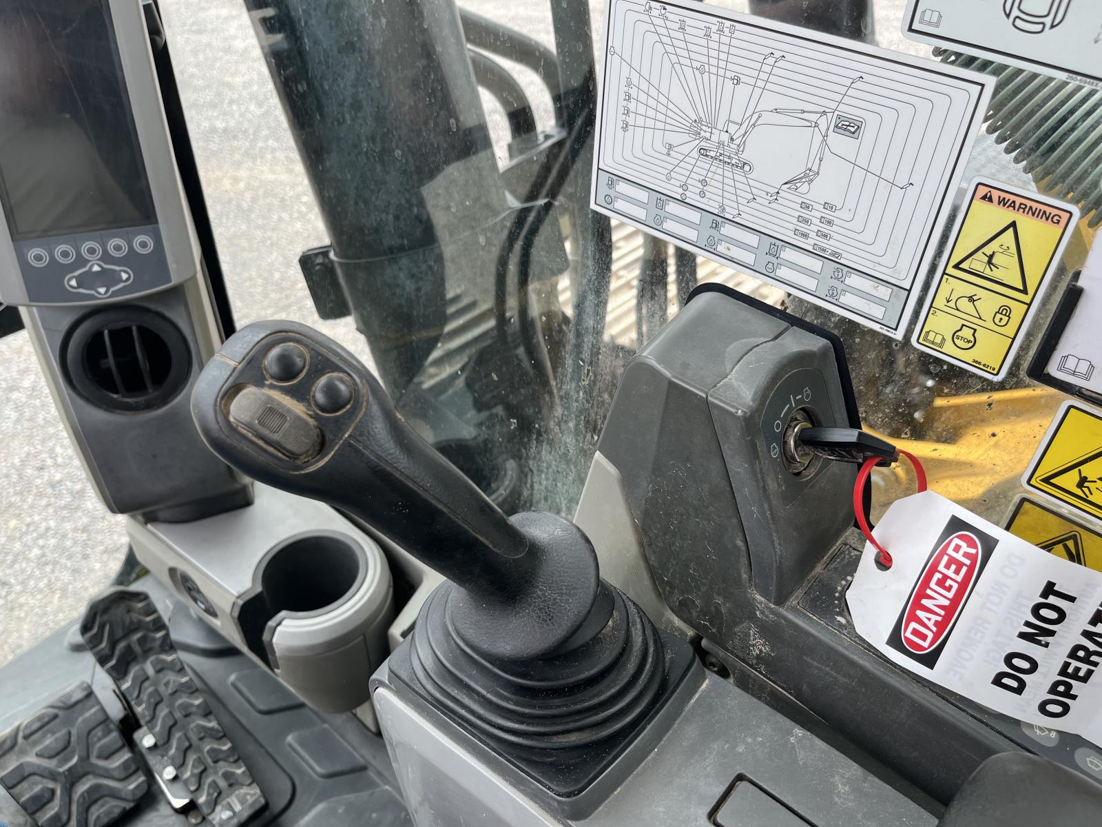 ./imagenes/INVOICE/2019/18174/CAT 336ELH (21).JPG